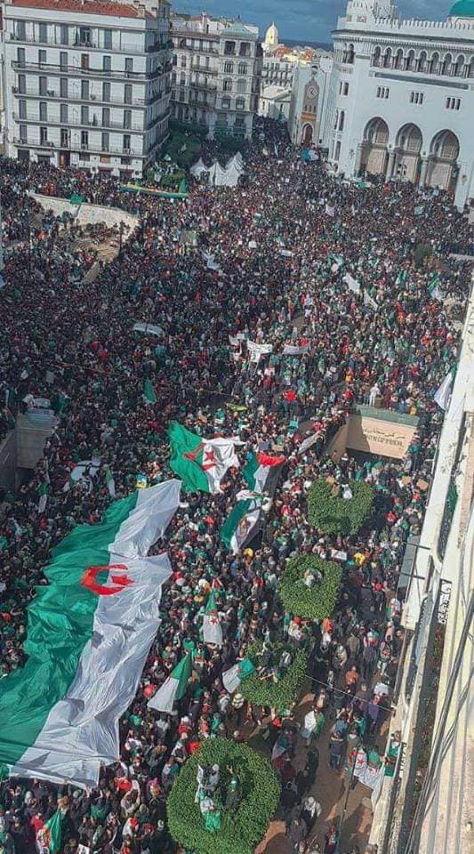 Algérie: L'exigence d'une transition démocratique